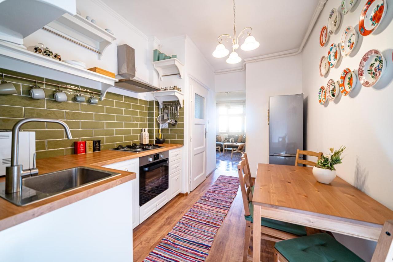 Cozy Apartment In Budapest Near Gellert Hill Eksteriør bilde